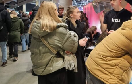 46feed95-8b6f-4b47-99d3-59f8ceb5f220