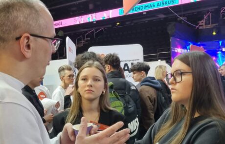 5b230337-71b2-4acd-8360-8539153da731