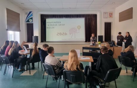 9400f07e-e2a5-40b1-850b-597454e33c62